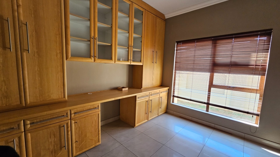 4 Bedroom Property for Sale in Maraldi Estate Free State